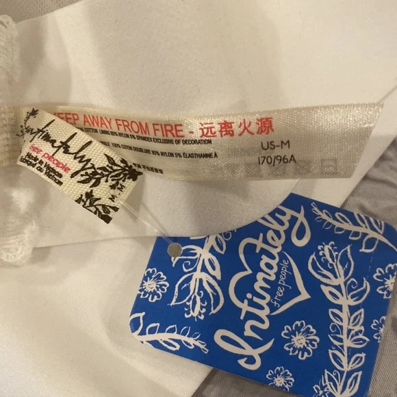 Set of 2 free people white cutout camisoles M - Picture 6 of 7